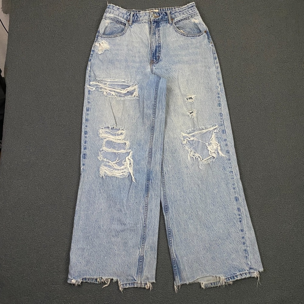 We The Free Ollie Extreme Wide Leg Jeans size 28 CRVY Distressed Destroyed